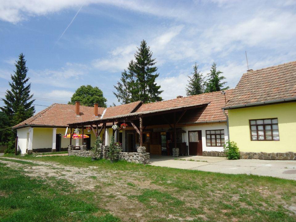 Hotel Toldi Vendeghaz Felsőtold Exterior foto